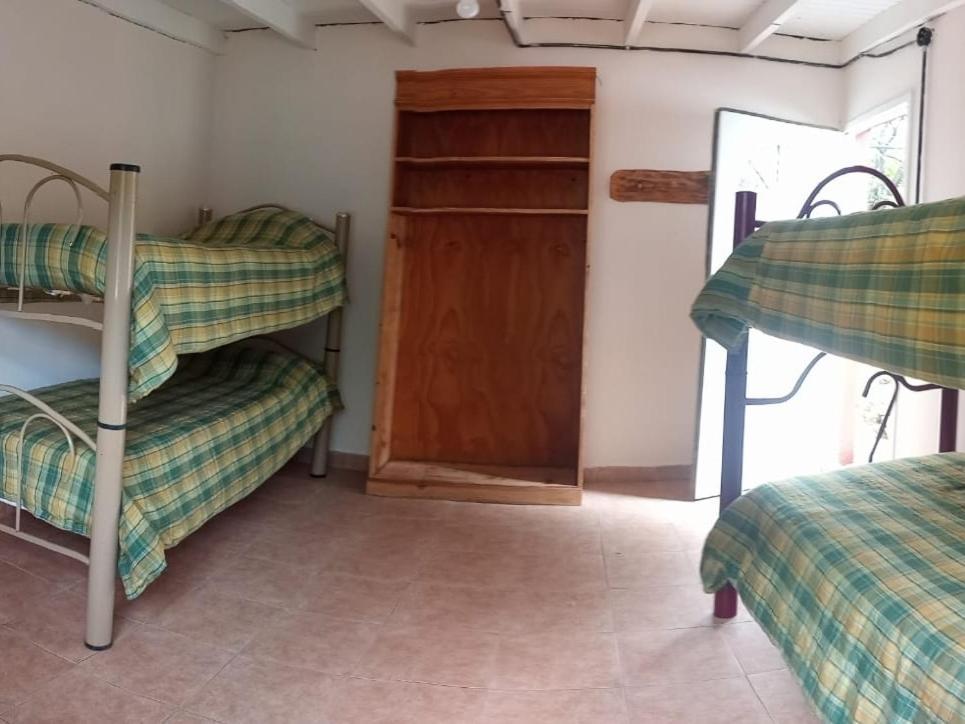 Camping Rio De Las Vueltas El Chalten Kamer foto
