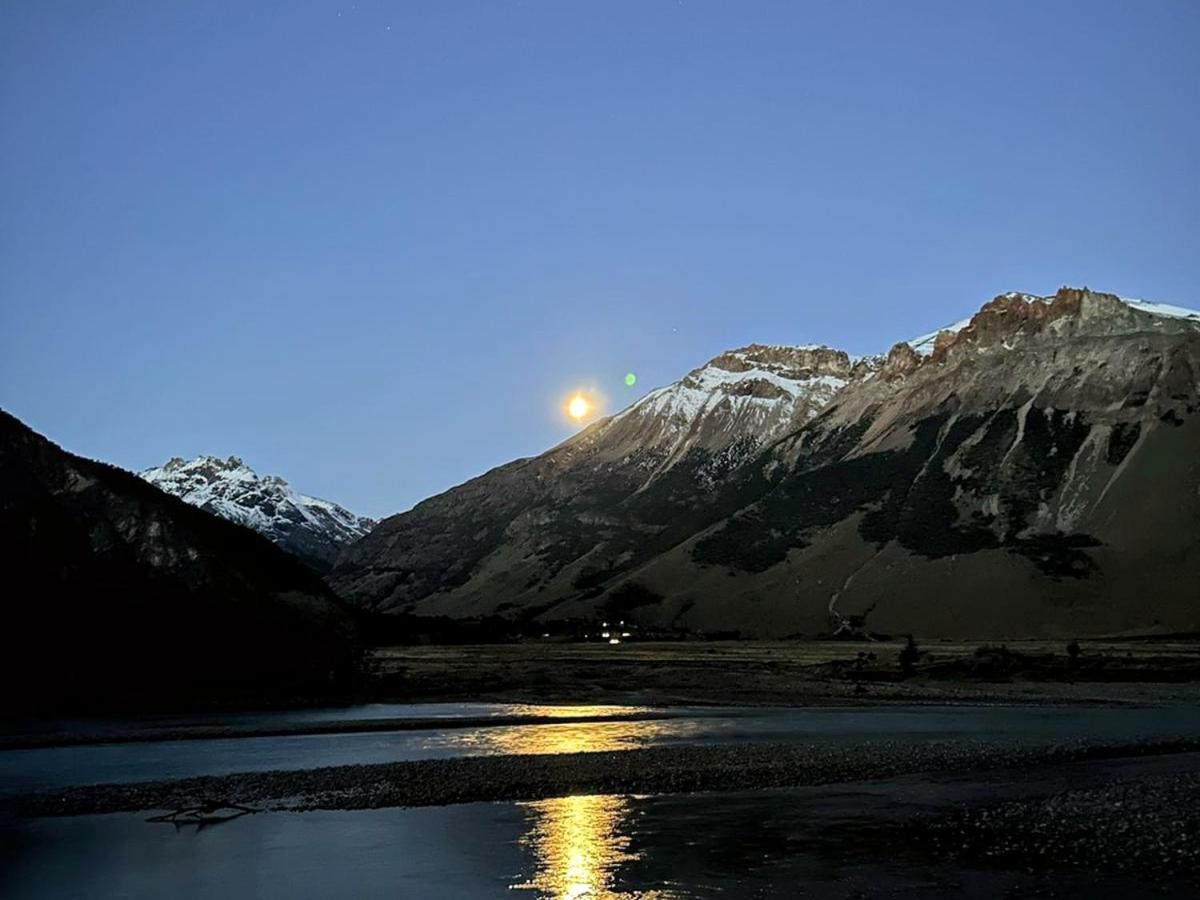 Camping Rio De Las Vueltas El Chalten Buitenkant foto