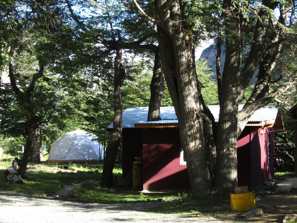 Camping Rio De Las Vueltas El Chalten Buitenkant foto